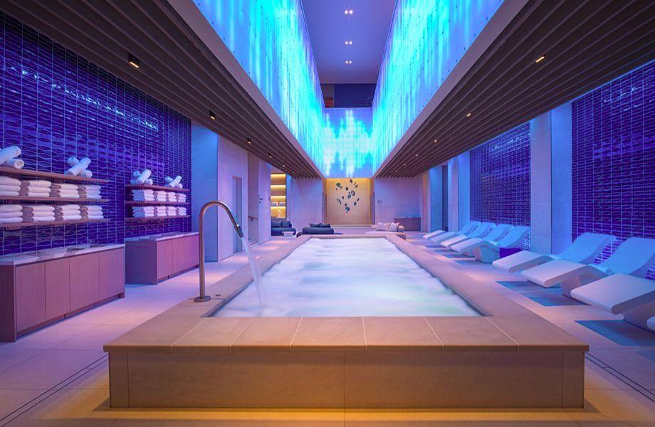 FontainebleauLasVegas_spa_credit_DREXAgency_MarkMediana