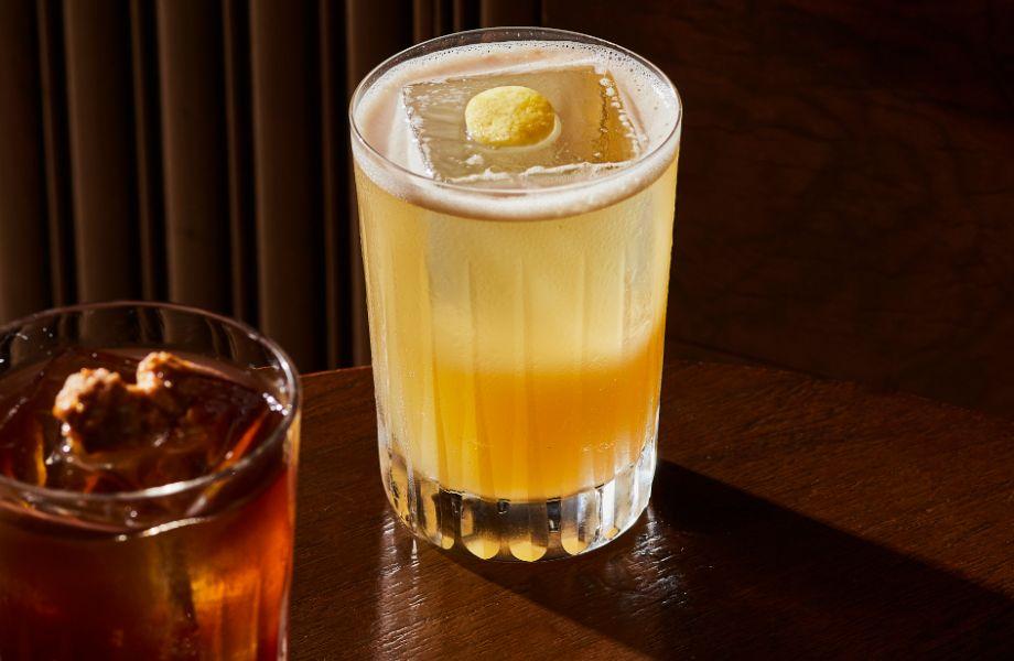 Trade-Sky-Bar_cocktail1 Trade-Sky-Bar_cocktail1