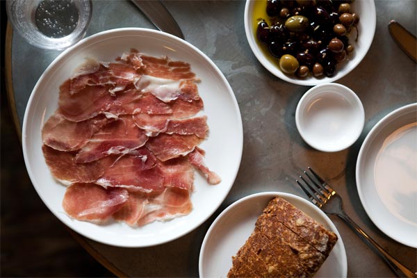 Estela-olives-600x400
