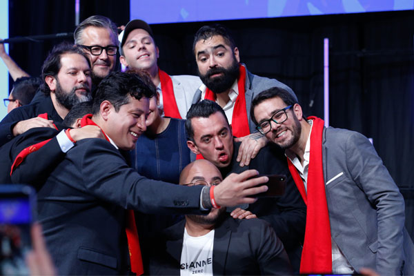 Mexican-selfie-2018-Latam