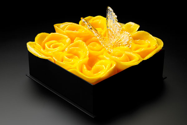 Natsuko-mango-cake