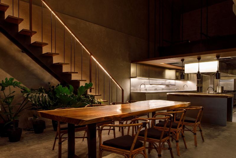 A50BR24--Toyo-Eatery