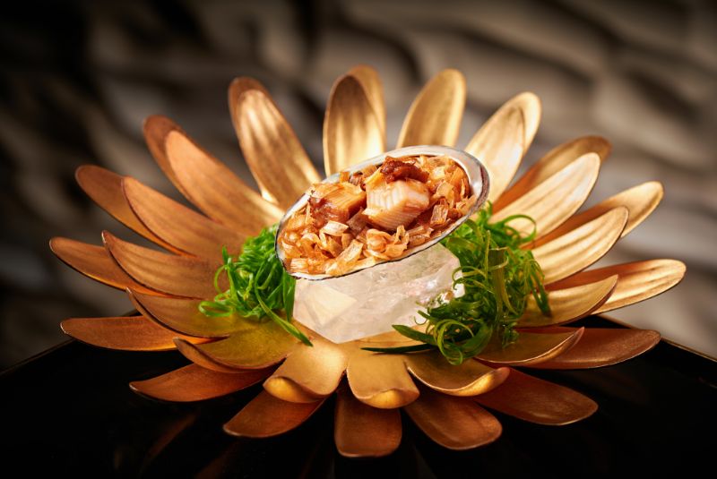 Golden-Flower-ListinPics