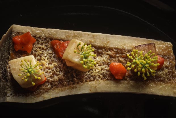 Gustu_bonemarrow-reduced-tomato-fennel-seeds