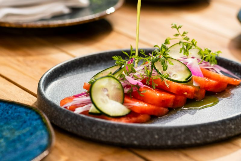 Nicos-dish_LATAM50BR23_LIP