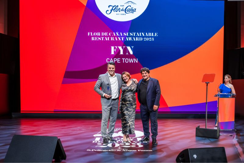 W50BR23-Flor-de-cana-sustainable-restaurant-FYN