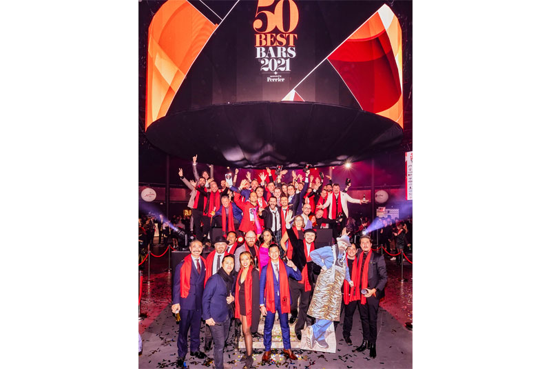 Worlds-50-Best-Bars-2021-Group-shot